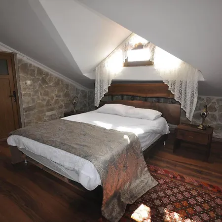 Uchisarstonehouse * Nevşehir