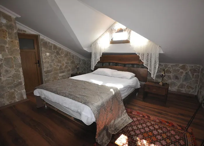 Uchisarstonehouse * Nevşehir